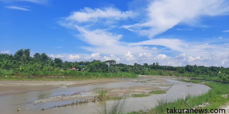 बाढीले बर्सेनी पिरोल्छ इटहरीलाई