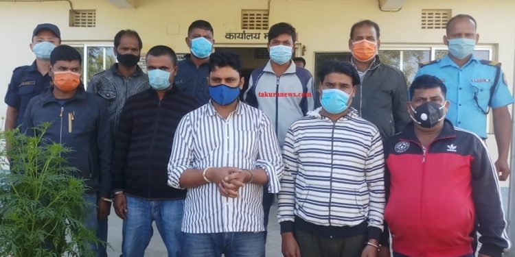 ७७ हजार रुपैँयासहित दुहबीबाट ९ जना जुवाडे पक्राउ