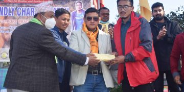 प्रदेश १ का बास्केटबल खेलाडी तरहरा निवासी प्रदीप गुरूङको उपचार सहयोगार्थ २ लाख सहयोग