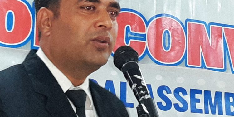तरहरा जेसीजमा सन्तोष रेग्मी निर्विरोध निर्वाचित