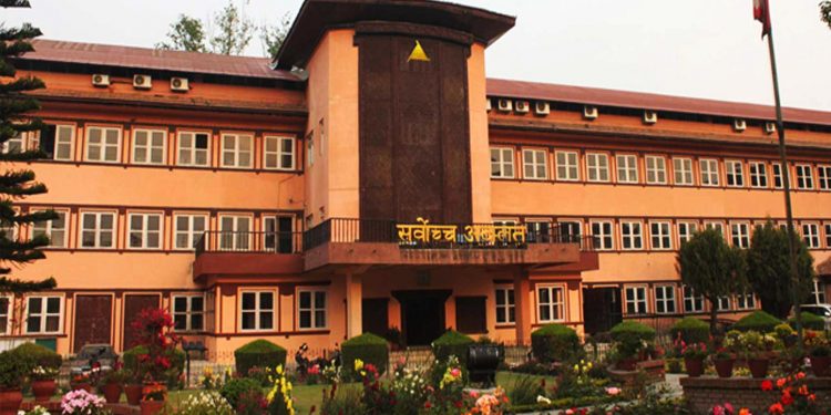 नया पाठ्यक्रम कार्यान्वयन नगर्न परेको रिट सर्वोच्च अदालतद्धारा खारेज