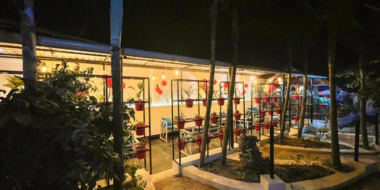 इटहरीका होटलहरुमा भ्यालेन्टाइन डे स्पेशल अफरै अफर