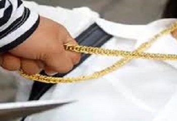 धरानमा दिउँसै बृद्धाको घाँटी रेटेर सुनको गहना लुटपाट