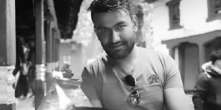 उर्लाबारीमा प्रविनको मृत्यु भएको घटना अनुसन्धानमा प्रहरीले लापरबाही गरेको भन्दै परिवारको आक्रोश