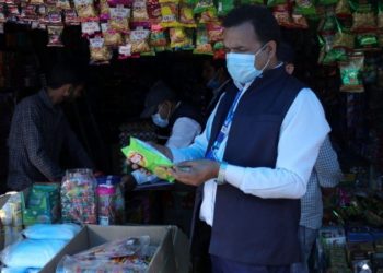 इटहरीमा बजार अनुगमन, चारवटा पसललाई कारबाही