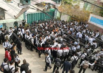 इटहरीका निजी कलेजका शिक्षकहरुले भने, ‘सुरक्षाको पूर्ण ग्यारेण्टी नभए अध्यापन गराउदैनौँ’ (विज्ञप्तीसहित)