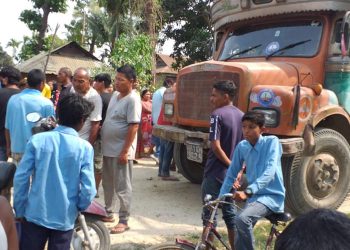 पानी बोक्ने ट्याङ्करले ठक्कर दिँदा श्रीमानको मृत्यु श्रीमती घाइते