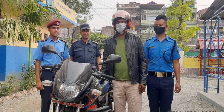 इटहरीमा श्रृंखलाबद्ध चोरीमा संलग्न पक्राउ, सिसी क्यामेरा फुटेजले गर्‍यो ‘सपोर्ट’