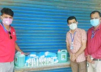 पत्रकार महासंघ सुनसरीलाई स्वास्थ्य सामाग्री हस्तान्तरण