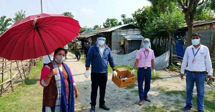 इटहरीमा एकै टोलमा सात घरका २५ जना बिरामी, ४ जनाको पीसीआर परीक्षण