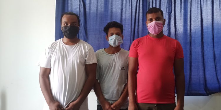 इटहरीका एकसहित तीनजना सुनसरीबाट अवैध औषधीसहित पक्राउ