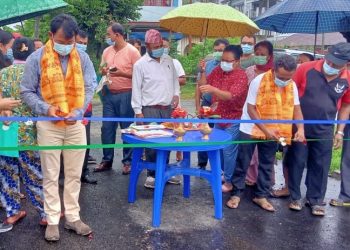 धरान १७ को अजम्बर मार्ग र बेलगाछी लाइनको सडक कालोपत्रे