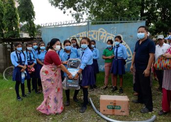 इटहरीका विद्यालयमा सेनेटरी प्याड डिस्पोजल मेसिन सहयोग