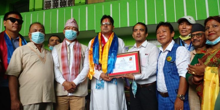 कांग्रेस धरानका नवनिर्वाचित सभापति पोखरेलले भने, अब हामी पार्टी अफिसमा मात्रै बस्दैनौँ, टोलटोलमा पुग्छौँ