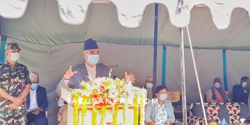 इटहरीमा प्रधानमन्त्री देउवाको चार मिनेट सम्बोधन : भने, ‘मागेर भएपनि केही न केही गर्छु’