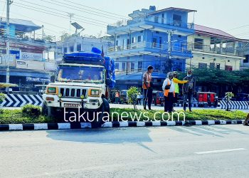 इटहरीको आँपगाछीमा बस र पिकअप एकआपसमा दुर्घटना, एक गम्भीर, पाँच घाइते