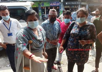 इटहरीको बसपार्क छिर्ने लाइनका मासु पसलमा बासी बोसो, मूल्य सूचि पनि राखेको पाइएन