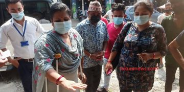 इटहरीको बसपार्क छिर्ने लाइनका मासु पसलमा बासी बोसो, मूल्य सूचि पनि राखेको पाइएन
