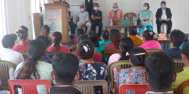 स्ट्रिट फुड व्यवसायीहरुलाई खाद्य स्वच्छता सम्बन्धि तालिम