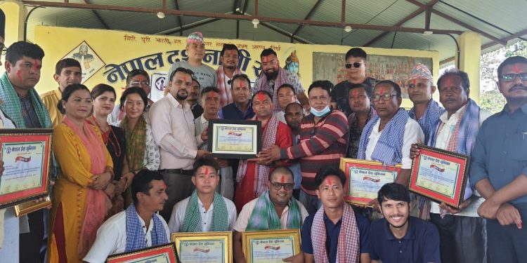 प्रेस युनियन बराहक्षेत्रद्वारा निर्वाचित पदाधिकारीलाई सम्मान