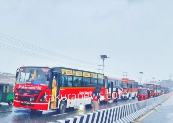 धरान जाने सबै सवारी साधन तरहरामा रोकिए, सयौँ यात्रु अलपत्र (तस्वीरहरूसहित)