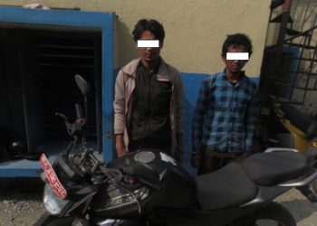 इटहरीमा चोरीको मोटरसाइकलसहित दुईजना पक्राउ