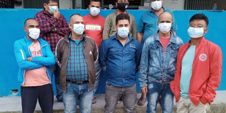 दमकबाट तास खेलिरहेको अवस्थामा नौ जना पक्राउ