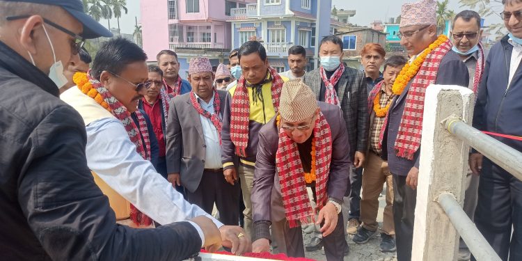 इटहरीमा तीनवटा पुल उद्घाटन