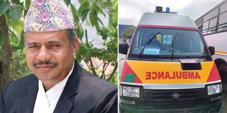 इटहरीका भीम पौडेलले रेडक्रसलाई दिए दुई थान एम्बुलेन्स