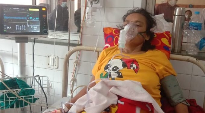 अस्पतालमा छटपटाइरहेकी इटहरीकी सीताको सहयोग याचना