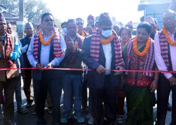 इटहरीमा पाँच वटा कालोपत्रे सडक उद्घाटन