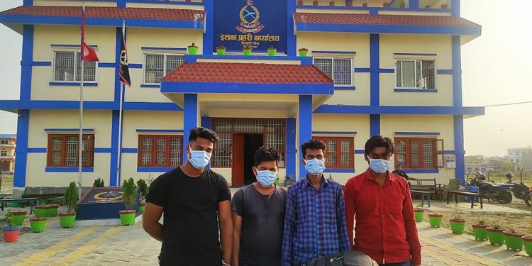 चाँदीको गरगहना लुटपाटमा संग्लग्न इटहरीका बालद सहित अन्य ३ जना पक्राउ