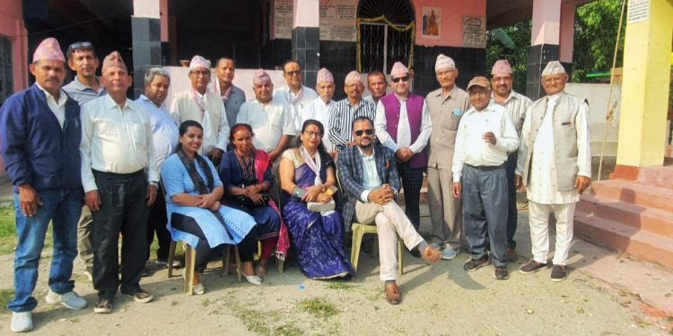 अधिकारी वंशको सम्मान   