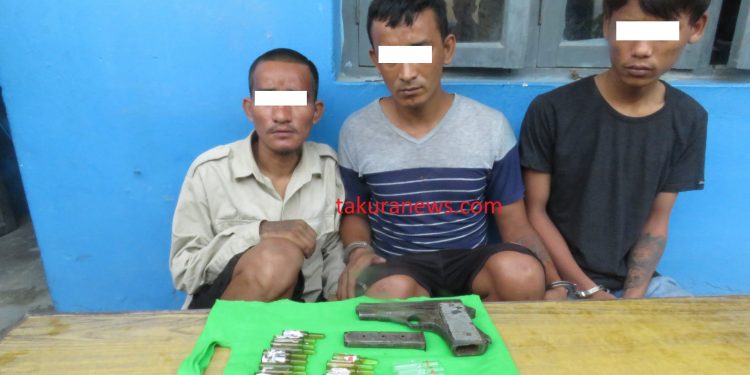 इटहरीमा पेस्तोल र लागूऔषधसहित तीनजना पक्राउ