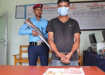 घरको ढोका फोडेर गरगहना र नगद चोरी गरेको आरोपमा एकजना पक्राउ