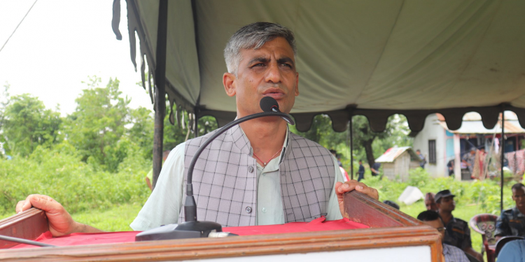 विपद् पर्दा मानिसले उद्वार गर्नभन्दा पहिला मोबाइल निकालेर भिडियो खिच्न थाल्छन् : मन्त्री कार्की