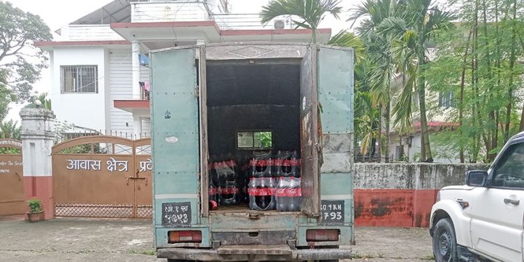 अबैध रूपमा नेपाल भित्र्याइएको कोकाकोला सुनसरीबाट बरामद