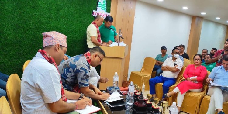 इटहरीमा राति ११ बजेसम्म होटलहरू सञ्चालन हुने