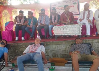 धरानमा तरुण दलद्वारा गरिएको रक्तदान कार्यक्रममा दुई सय ५ पिन्ट रगत संकलन