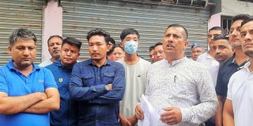 इटहरी कांग्रेसको पार्टी कार्यालयमा तालाबन्दी (भिडियोसहित)