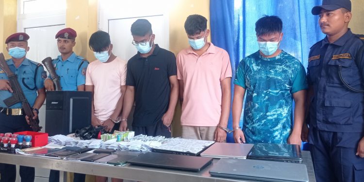 अनलाइन जुवा खेलाएको आरोपमा चारजना पक्राउ