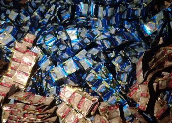 तस्करीको सुपारी र रजनीगन्धा झापा प्रहरीद्धारा बरामद