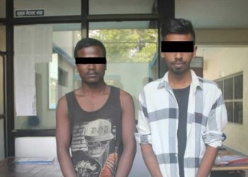 चोरीको आरोपमा दुईजना पक्राउ