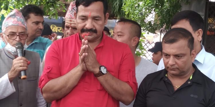 इटहरीको मुख्य चौकमा डेढ महिनाभित्र सार्वजनिक शौचालय बन्ने, मेयर पौडेलले गरे शिलान्यास
