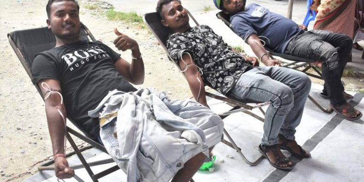 इटहरीमा मानव धर्म सेवा समिति कोसी क्षेत्र आश्रमद्दारा रक्तदान