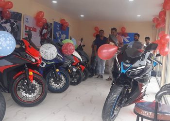 इटहरीमा ‘टारो’ ब्राण्डका मोटरसाइकल र स्कुटरको नयाँ शोरुम