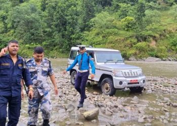 संखुवासभाको सभाखोलामा नुहाउन गएका बाबु–छोरा बेपत्ता