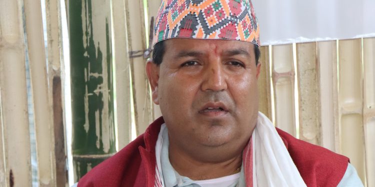 डा. सुनील शर्माको दाबी : रेखा थापालाई भोट काट्नका लागि उठाइएको हो