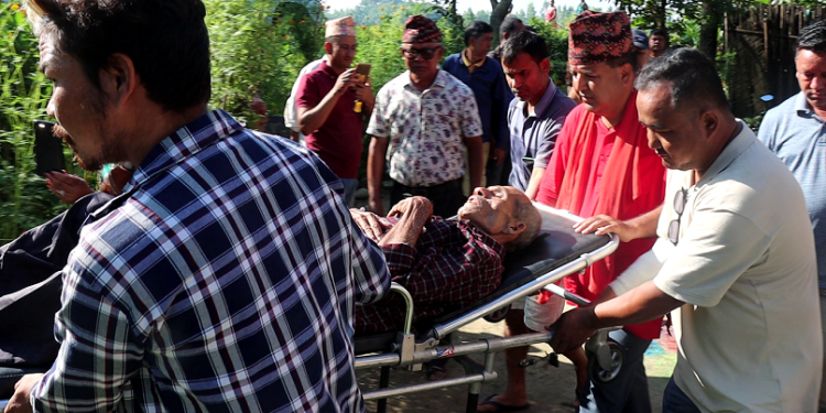 चुनावी अभियानकाबीच बिरामीको उद्दार तथा सेवामा सक्रिय डा. सुनील शर्मा