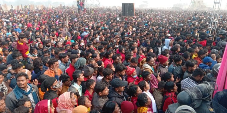 बर्जु महोत्सवमा खेसरीलाल यादव आउँदा यसवर्ष पनि झडप, प्रहरीसहित पाँचजना घाइते